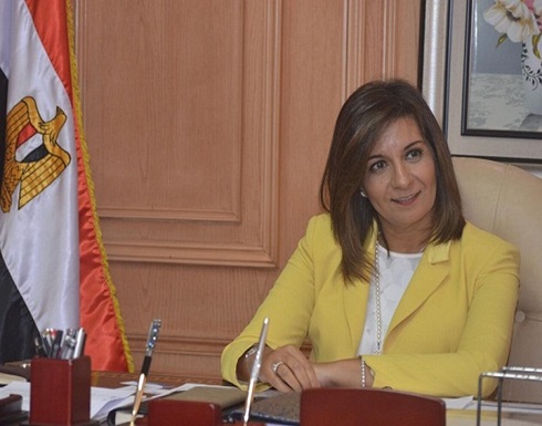 وزيرة مصرية تطلب "الدعاء" بعد تورط نجلها في جريمة قتل وزيرة مصرية تطلب "الدعاء" بعد تورط نجلها في جريمة قتل