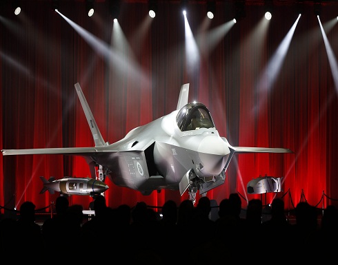 جنرال روسي: صعوبات اختيار تركيا بين نظام "S-400" ومقاتلات "F-35" جنرال روسي: صعوبات اختيار تركيا بين نظام "S-400" ومقاتلات "F-35"