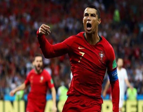 رونالدو يوقع عقدا رسميا بـ"الدم" في إيطاليا رونالدو يوقع عقدا رسميا بـ"الدم" في إيطاليا