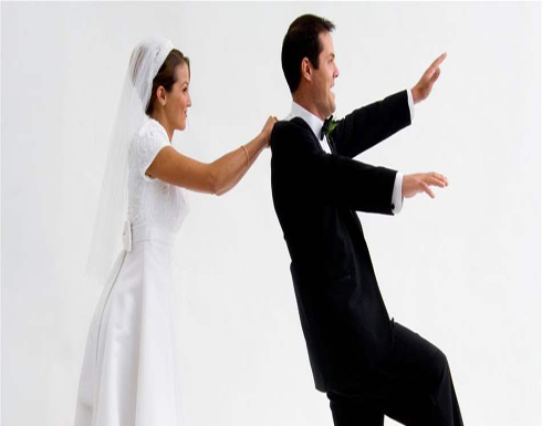 حكم عرض المرأة نفسها للزواج من رجل حكم عرض المرأة نفسها للزواج من رجل