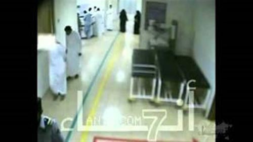 بالفيديو: تنفيذ حكم القتل لـ"مغتصب القاصرات" في جدة