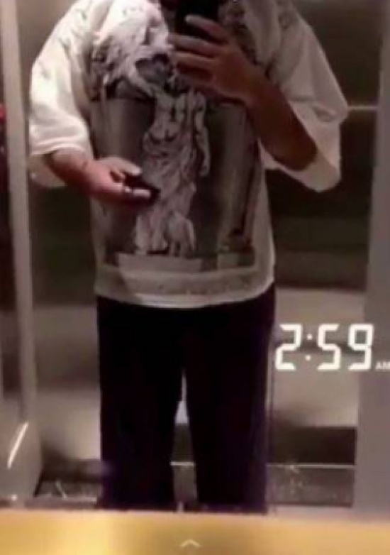 بالفيديو - نجم خليجي يعترف بمعاناته مع الرجيم وما فعله يثير ضجة بين متابعيه بالفيديو - نجم خليجي يعترف بمعاناته مع الرجيم وما فعله يثير ضجة بين متابعيه