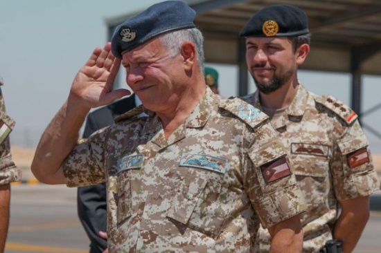 ولي العهد : برفقة سيدنا في قاعدة الملك عبدالله الثاني الجوية - صورة ولي العهد : برفقة سيدنا في قاعدة الملك عبدالله الثاني الجوية - صورة