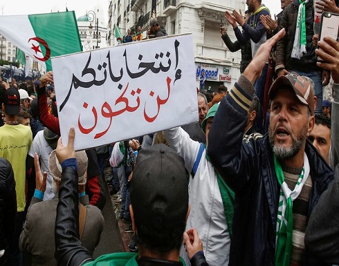 رئاسيات الجزائر.. حملة دعائية مبكرة لـ"مغازلة" الناخبين رئاسيات الجزائر.. حملة دعائية مبكرة لـ"مغازلة" الناخبين