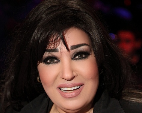 بالصورة - فيفي عبده تفاجئ الجمهور بصورتها بالحجاب في السعودية... شاهدوا كيف بدت بالصورة - فيفي عبده تفاجئ الجمهور بصورتها بالحجاب في السعودية... شاهدوا كيف بدت