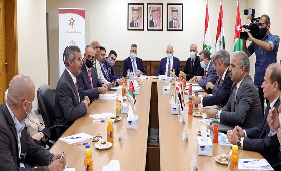 الأردن وسوريا ولبنان يتوصلون لصيغة عقد تزويد لبنان بالكهرباء الأردنية ذ الأردن وسوريا ولبنان يتوصلون لصيغة عقد تزويد لبنان بالكهرباء الأردنية ذ