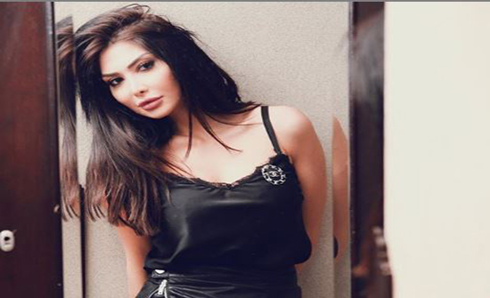 تشبيه دانا جبر بميريام كلينك بسبب جرأة صورها.. “ممثلة أو ماذا”؟ تشبيه دانا جبر بميريام كلينك بسبب جرأة صورها.. “ممثلة أو ماذا”؟