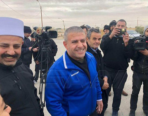 بالفيديو : السلطات الإسرائيلية تطلق سراح "عميد الأسرى السوريين" بالفيديو : السلطات الإسرائيلية تطلق سراح "عميد الأسرى السوريين"