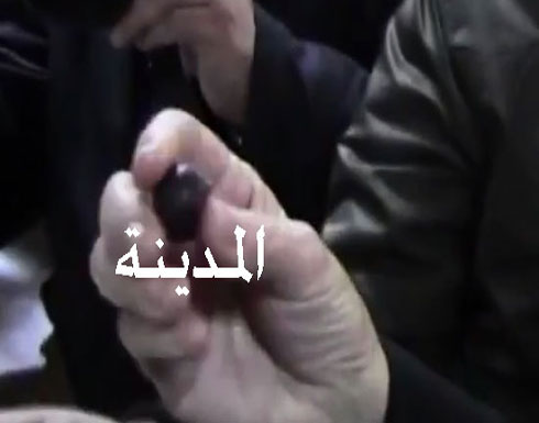 صورة : ضبط زيتون "بلاستيكي " بداخله حبوب مخدرة صورة : ضبط زيتون "بلاستيكي " بداخله حبوب مخدرة