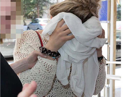 ملابس فتاة بريطانية دليل إدانة لــ 12 إسرائيليًا قاموا بالاعتداء عليها ملابس فتاة بريطانية دليل إدانة لــ 12 إسرائيليًا قاموا بالاعتداء عليها