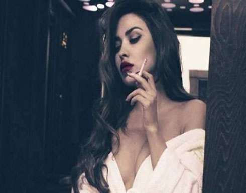 بالفيديو : بالأسود وبين القبور.. ستُصدمون كيف أصبحت نايا بعد تركها الفن بالفيديو : بالأسود وبين القبور.. ستُصدمون كيف أصبحت نايا بعد تركها الفن