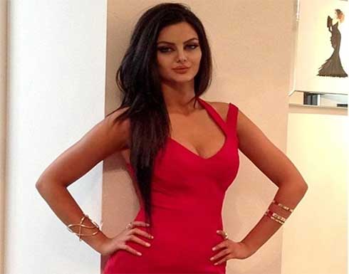 معلومات عن مهلقا جابري التي خطفت الأنظار في مهرجان كان