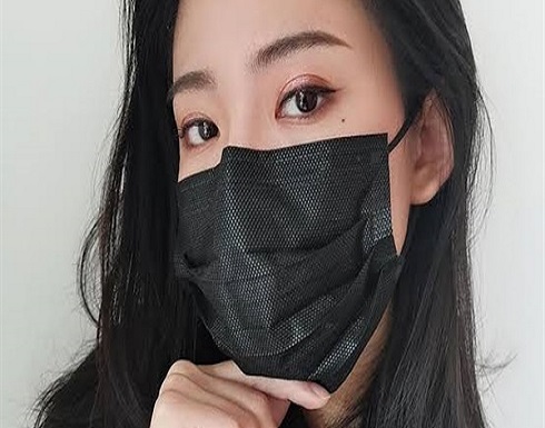 خبير تجميل يقدم نصائح للمكياج المناسب في ظل أزمة كورونا خبير تجميل يقدم نصائح للمكياج المناسب في ظل أزمة كورونا