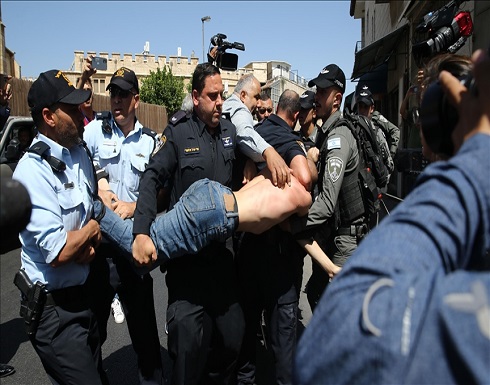 مواجهات بين فلسطينيين والشرطة الإسرائيلية بالقدس مواجهات بين فلسطينيين والشرطة الإسرائيلية بالقدس