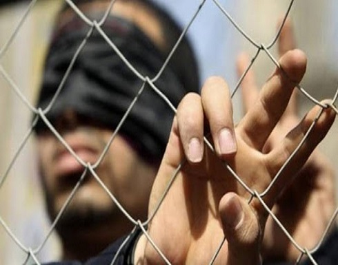 مسؤول فلسطيني يحذر من استشهاد أسيرين لدى إسرائيل مسؤول فلسطيني يحذر من استشهاد أسيرين لدى إسرائيل