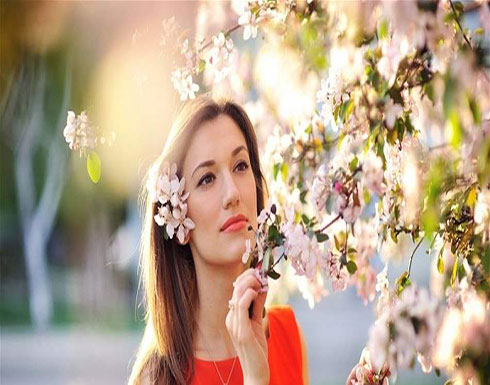 إليكِ صيحات الربيع الأجمل طبقاً للفاشنيستاز العربيات إليكِ صيحات الربيع الأجمل طبقاً للفاشنيستاز العربيات