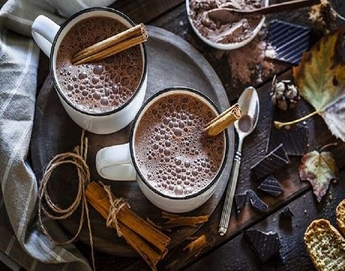 شرب الشوكولاتة الساخنة يوميا يعزز قدرة المشي لدى كبار السن شرب الشوكولاتة الساخنة يوميا يعزز قدرة المشي لدى كبار السن