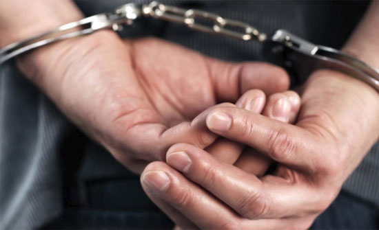 عشيرة الشوابكة تسلم باقي المطلوبين بقضية الاعتداء على شاب من الفايز عشيرة الشوابكة تسلم باقي المطلوبين بقضية الاعتداء على شاب من الفايز