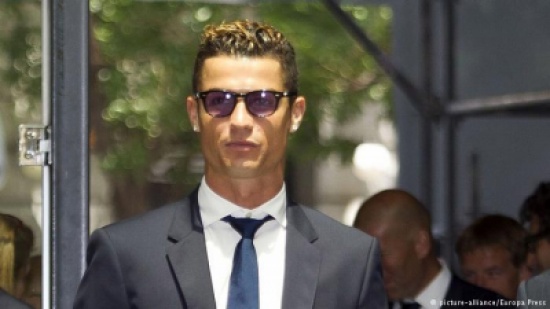 بالفيديو.. كريستيانو رونالدو يتحدث العربية خلال لقاء له مع مصارع روسي بالفيديو.. كريستيانو رونالدو يتحدث العربية خلال لقاء له مع مصارع روسي