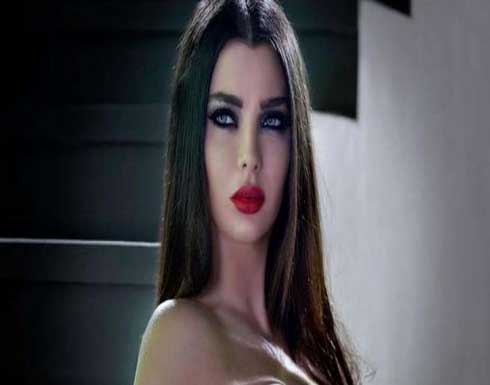 الفنانة قمر اللبنانية تستعرض حملها “دون زواج” وتثير الجدل الفنانة قمر اللبنانية تستعرض حملها “دون زواج” وتثير الجدل