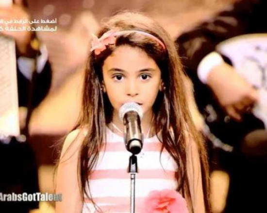 هل تذكرون الطفلة نور عثمان في Arabs got talent.. شاهدوا كيف أصبحت الآن هل تذكرون الطفلة نور عثمان في Arabs got talent.. شاهدوا كيف أصبحت الآن