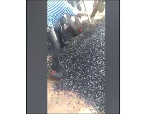 دفن رجل حيّا بطريق الخطأ في كينيا .. تفاصيل مروعة دفن رجل حيّا بطريق الخطأ في كينيا .. تفاصيل مروعة