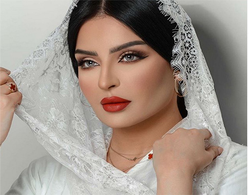شاهد.. ظهور مفاجئ لـ”بدور البراهيم” بملابس رياضية بدون عباءة أو حجاب شاهد.. ظهور مفاجئ لـ”بدور البراهيم” بملابس رياضية بدون عباءة أو حجاب