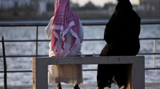 سعودي يطلق زوجته بعد ساعتين من الزفاف بسبب غريب سعودي يطلق زوجته بعد ساعتين من الزفاف بسبب غريب