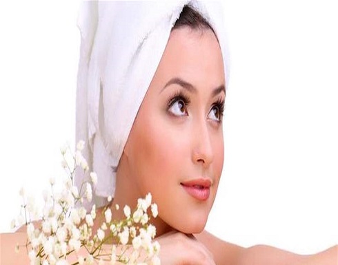 بالفيديو : بعيداً عن الألم.. استخدمي معجون الأسنان لإزالة الشعر الزائد بالفيديو : بعيداً عن الألم.. استخدمي معجون الأسنان لإزالة الشعر الزائد