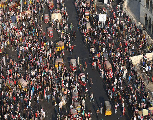 بالفيديو : مقتل 3 متظاهرين خلال اشتباكات مع قوات الأمن وسط بغداد بالفيديو : مقتل 3 متظاهرين خلال اشتباكات مع قوات الأمن وسط بغداد