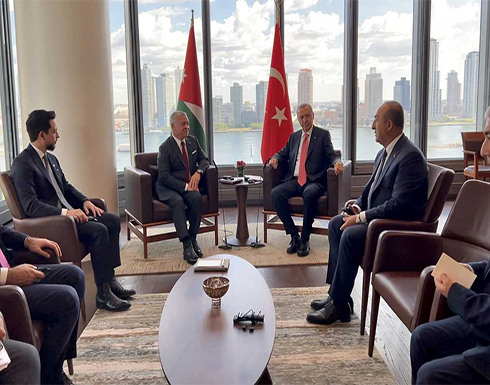 الملك يلتقي اردوغان ويؤكد أهمية زيادة مستوى التبادل التجاري بين البلدين الملك يلتقي اردوغان ويؤكد أهمية زيادة مستوى التبادل التجاري بين البلدين