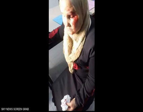 بالفيديو.. أستاذ يلكم سيدة بعد اعتدائه على ابنتها بالفيديو.. أستاذ يلكم سيدة بعد اعتدائه على ابنتها