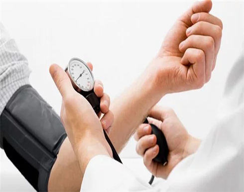 احذر التدخين والمخلل .. 8 نصائح لمرضى الضغط العالي احذر التدخين والمخلل .. 8 نصائح لمرضى الضغط العالي