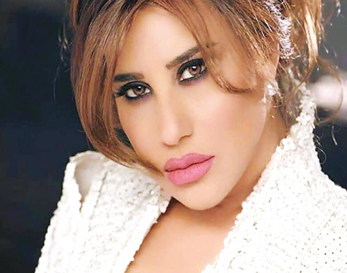 نجوى كرم تلتقط باقة ورد العروس خلال حفل زفاف... وهكذا علّقت! نجوى كرم تلتقط باقة ورد العروس خلال حفل زفاف... وهكذا علّقت!