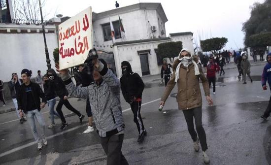 الجزائر..تجدد المظاهرات وبوتفليقة يتجاهل المطالب برسالة الجزائر..تجدد المظاهرات وبوتفليقة يتجاهل المطالب برسالة