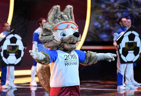 بالصور: اختيار طفل يمني سفيرا لبلاده في حفل افتتاح كأس العالم في روسيا بالصور: اختيار طفل يمني سفيرا لبلاده في حفل افتتاح كأس العالم في روسيا