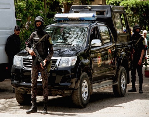مقتل 10 أشخاص في مشاجرة بين عائلتين بمصر مقتل 10 أشخاص في مشاجرة بين عائلتين بمصر
