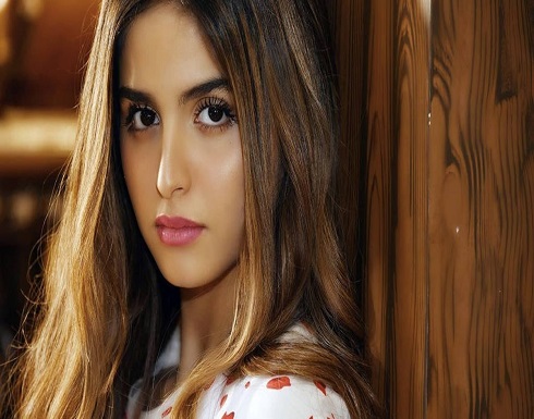 أحلى هدية من تيتا وعمتي.. شاهدوا حلا الترك تقود سيارتها للمرة الأولى أحلى هدية من تيتا وعمتي.. شاهدوا حلا الترك تقود سيارتها للمرة الأولى
