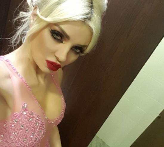 ميريام كلينك بغاية الإثارة بـ “المايوه” ميريام كلينك بغاية الإثارة بـ “المايوه”