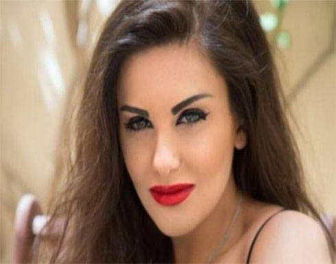 على البحر.. إطلالة ساحرة لـ دانا حمدان وشقيقتيها على البحر.. إطلالة ساحرة لـ دانا حمدان وشقيقتيها
