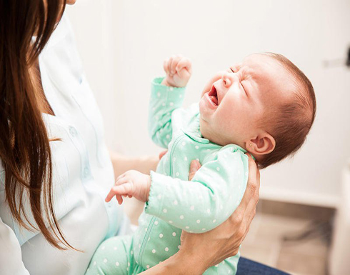 كيف تميزين بين أنواع بكاء المولود المختلفة؟ كيف تميزين بين أنواع بكاء المولود المختلفة؟