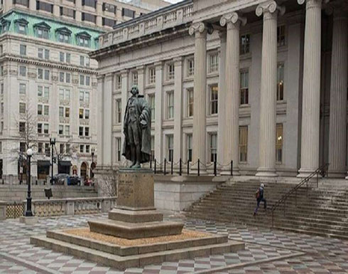 واشنطن تفرض عقوبات على شركة وأفراد وسفن بحجة توفيرها وقود الطائرات للقوات الروسية في سوريا واشنطن تفرض عقوبات على شركة وأفراد وسفن بحجة توفيرها وقود الطائرات للقوات الروسية في سوريا