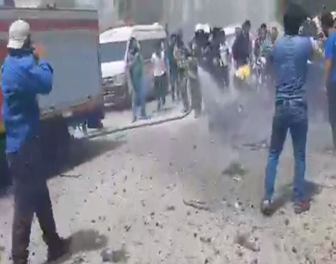 بالفيديو : قتيل وإصابات بانفجار سيارة مفخخة في إدلب بسوريا بالفيديو : قتيل وإصابات بانفجار سيارة مفخخة في إدلب بسوريا