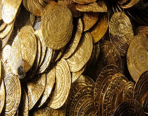 العثور على مئات القطع النقدية الذهبية بورشة في إيطاليا العثور على مئات القطع النقدية الذهبية بورشة في إيطاليا