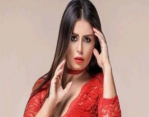 منه فضالي تشعل السوشيال بـ نيو لوك.. شاهد منه فضالي تشعل السوشيال بـ نيو لوك.. شاهد
