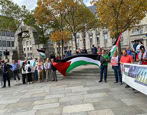 وقفة تضامنية حاشدة مع الأسرى الفلسطينيين في مدينة "كولون" الألمانية وقفة تضامنية حاشدة مع الأسرى الفلسطينيين في مدينة "كولون" الألمانية