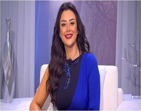 شاهد: تامر حسني يحرج رضوى الشربيني أمام الجمهور للمرة الثانية شاهد: تامر حسني يحرج رضوى الشربيني أمام الجمهور للمرة الثانية