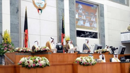 الكويت..حلّ البرلمان المتوقع يقطع الطريق أمام المعارضة وفرصة للهروب من العجز المالي الكويت..حلّ البرلمان المتوقع يقطع الطريق أمام المعارضة وفرصة للهروب من العجز المالي