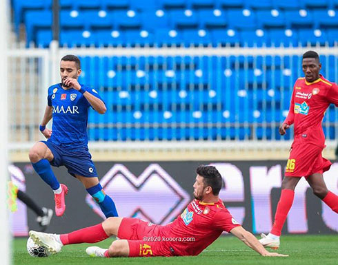 قطار الهلال يتعثر بالتعادل أمام ضمك في السعودية قطار الهلال يتعثر بالتعادل أمام ضمك في السعودية