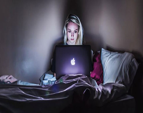 يخفض المناعة ويُسبّب الأمراض.. السهر يؤثر سلباً على صحتكم يخفض المناعة ويُسبّب الأمراض.. السهر يؤثر سلباً على صحتكم